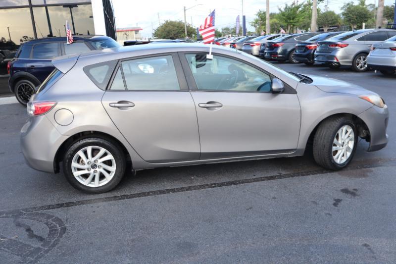 Mazda MAZDA3 i Touring AT 5-Door 2013