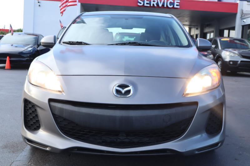 Mazda MAZDA3 i Touring AT 5-Door 2013