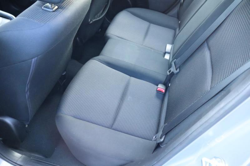 Mazda MAZDA3 i Touring AT 5-Door 2013