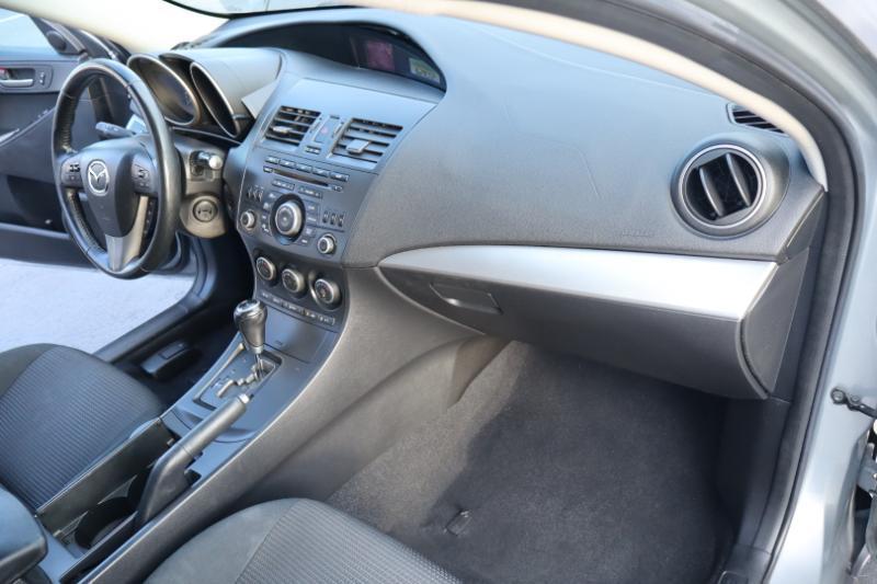 Mazda MAZDA3 i Touring AT 5-Door 2013