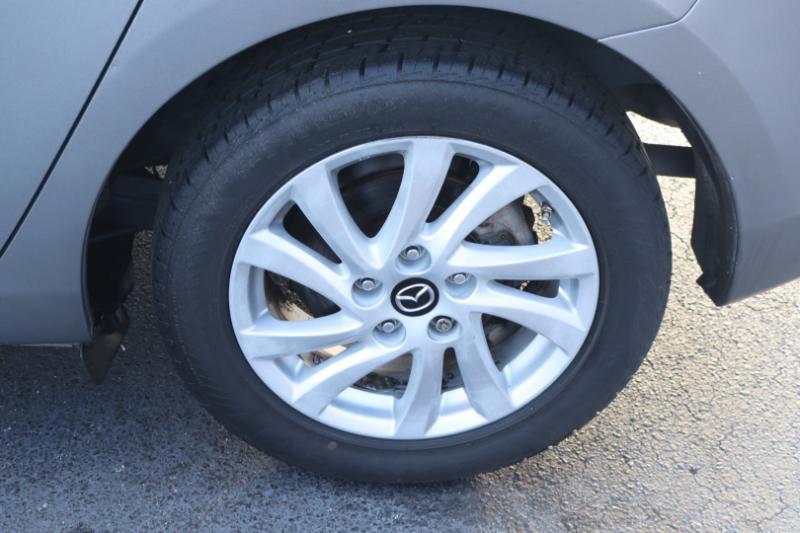 Mazda MAZDA3 i Touring AT 5-Door 2013