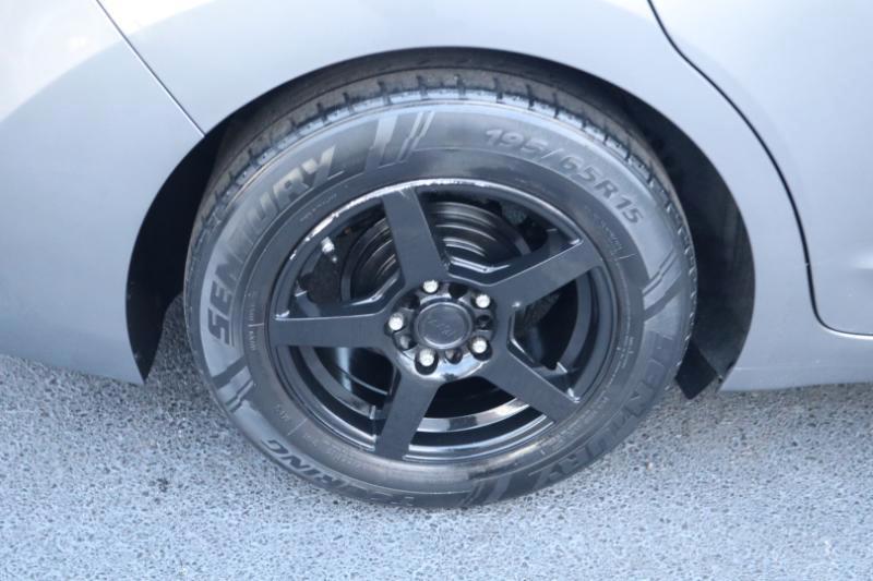 Hyundai Elantra SE 6AT 2018