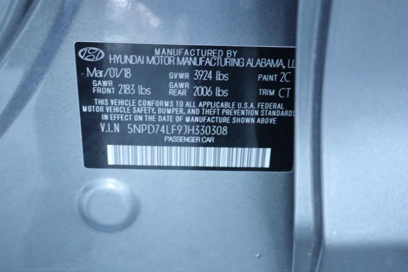 Hyundai Elantra SE 6AT 2018