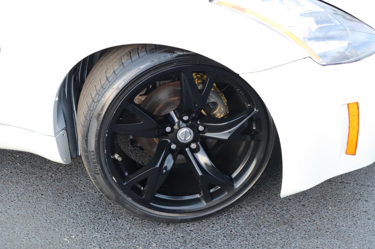Nissan 350Z 2dr Cpe Enthusiast Auto 2004