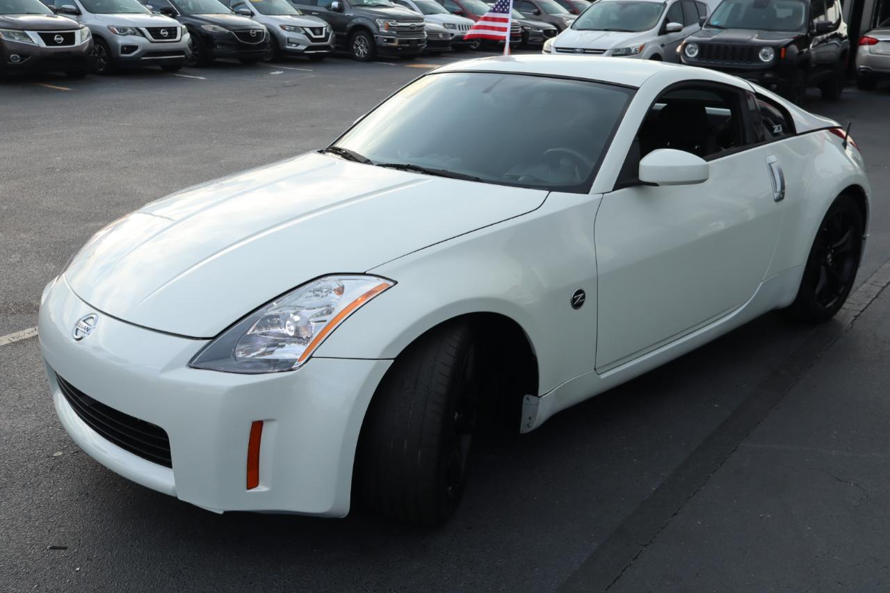 Nissan 350Z 2dr Cpe Enthusiast Auto 2004