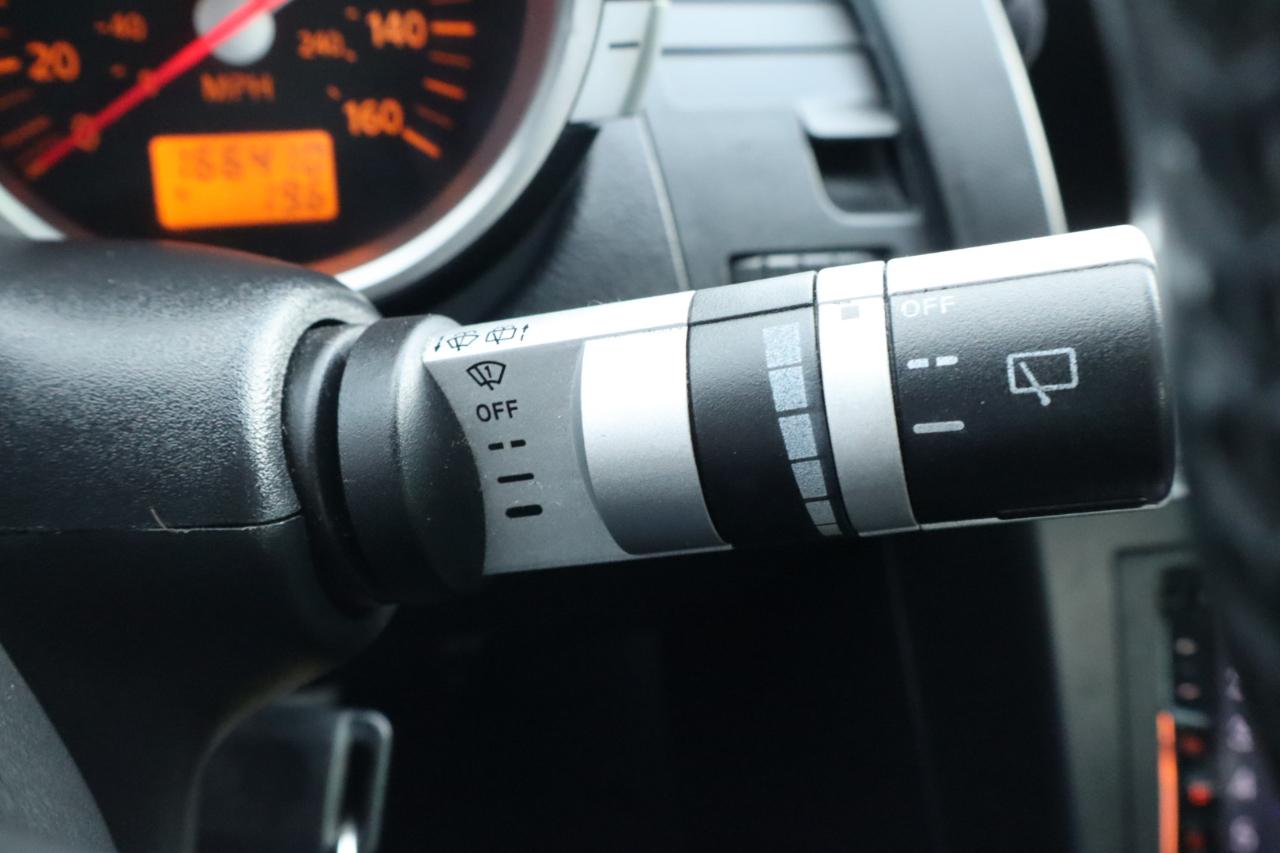 Nissan 350Z 2dr Cpe Enthusiast Auto 2004