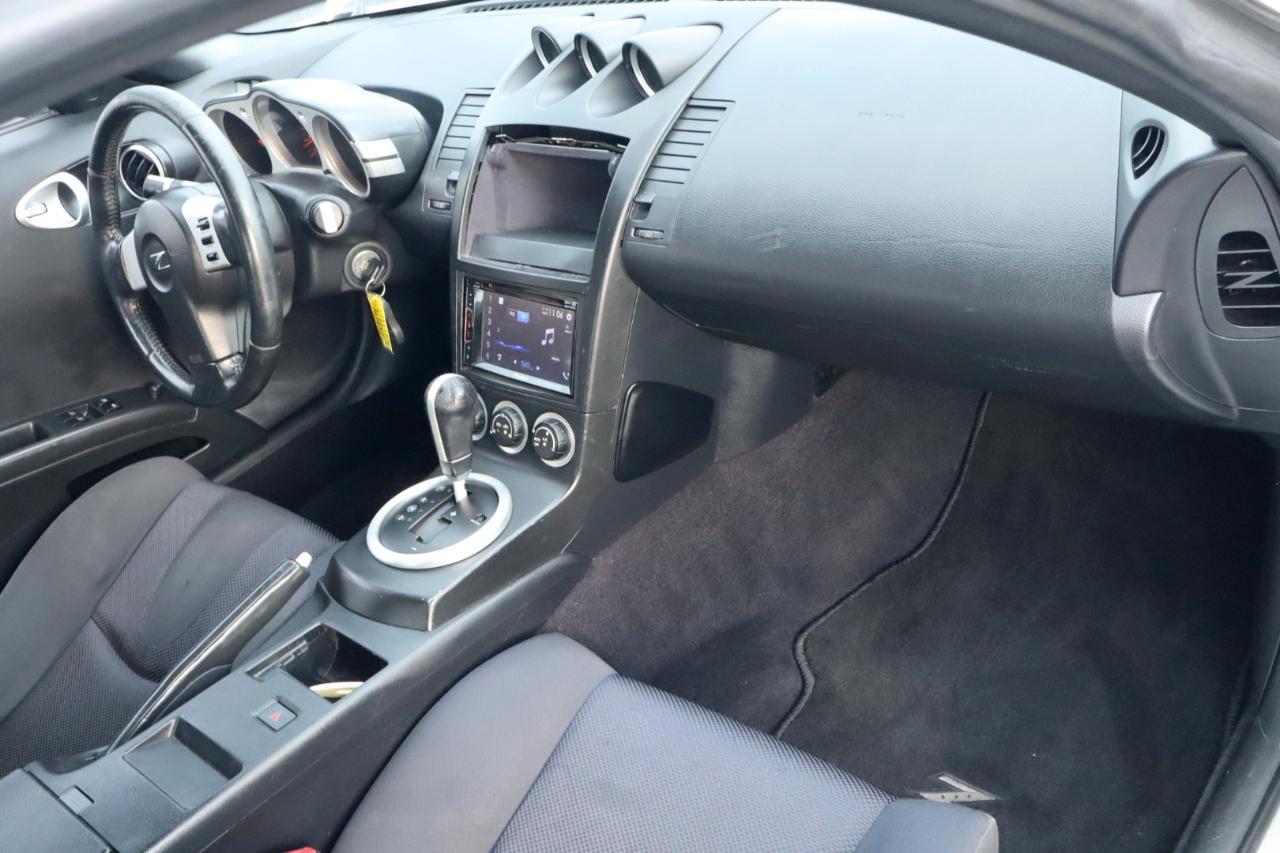 Nissan 350Z 2dr Cpe Enthusiast Auto 2004