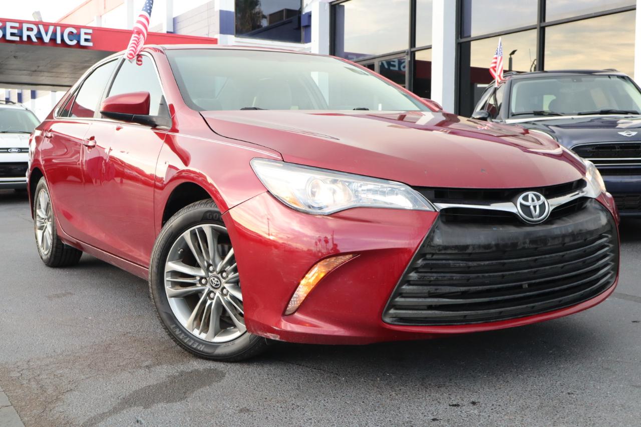 Toyota Camry 4dr Sdn I4 Auto SE w/Special Edition Pkg (Natl) 2016