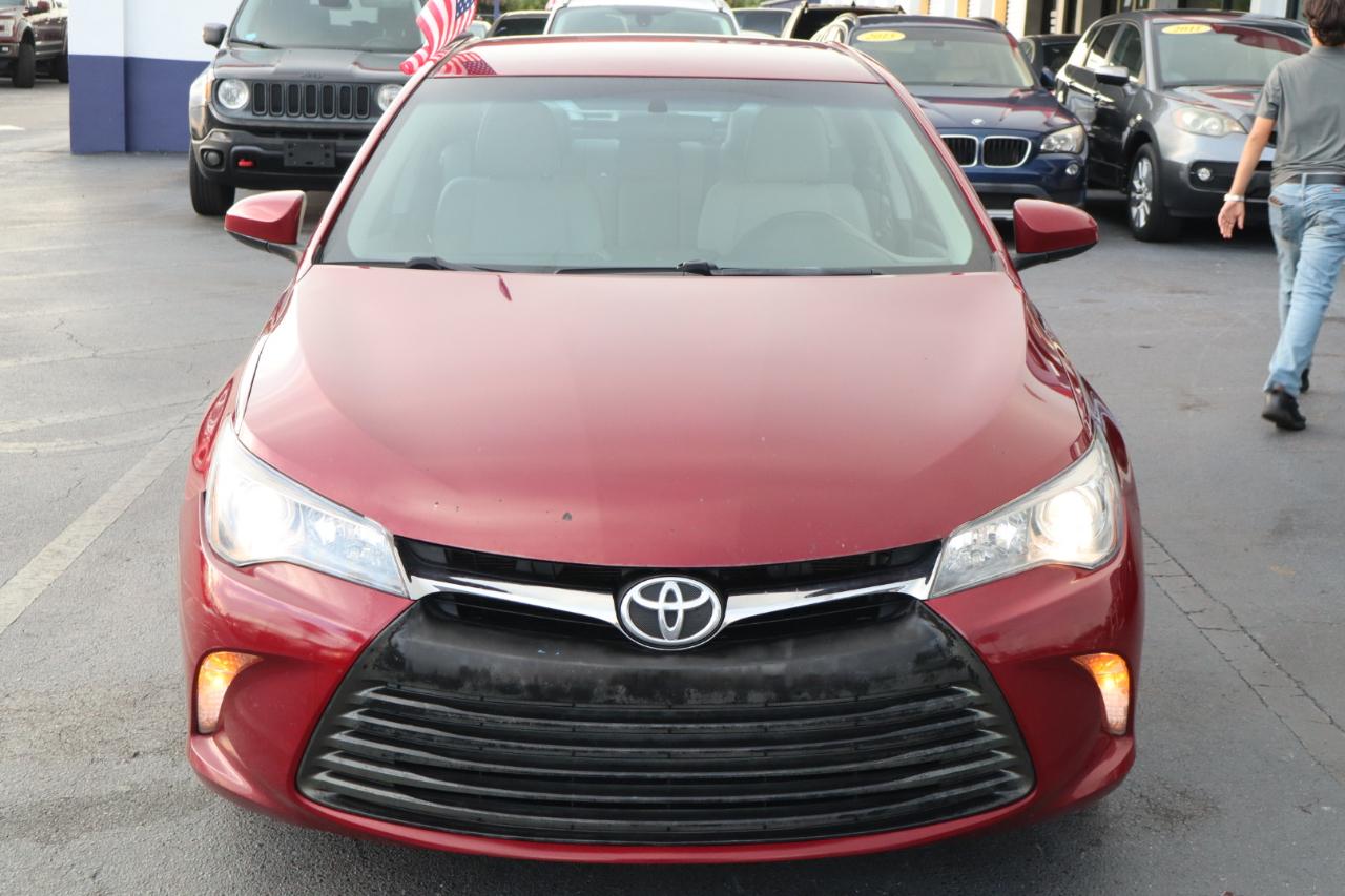 Toyota Camry 4dr Sdn I4 Auto SE w/Special Edition Pkg (Natl) 2016