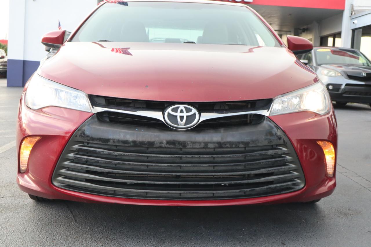 Toyota Camry 4dr Sdn I4 Auto SE w/Special Edition Pkg (Natl) 2016