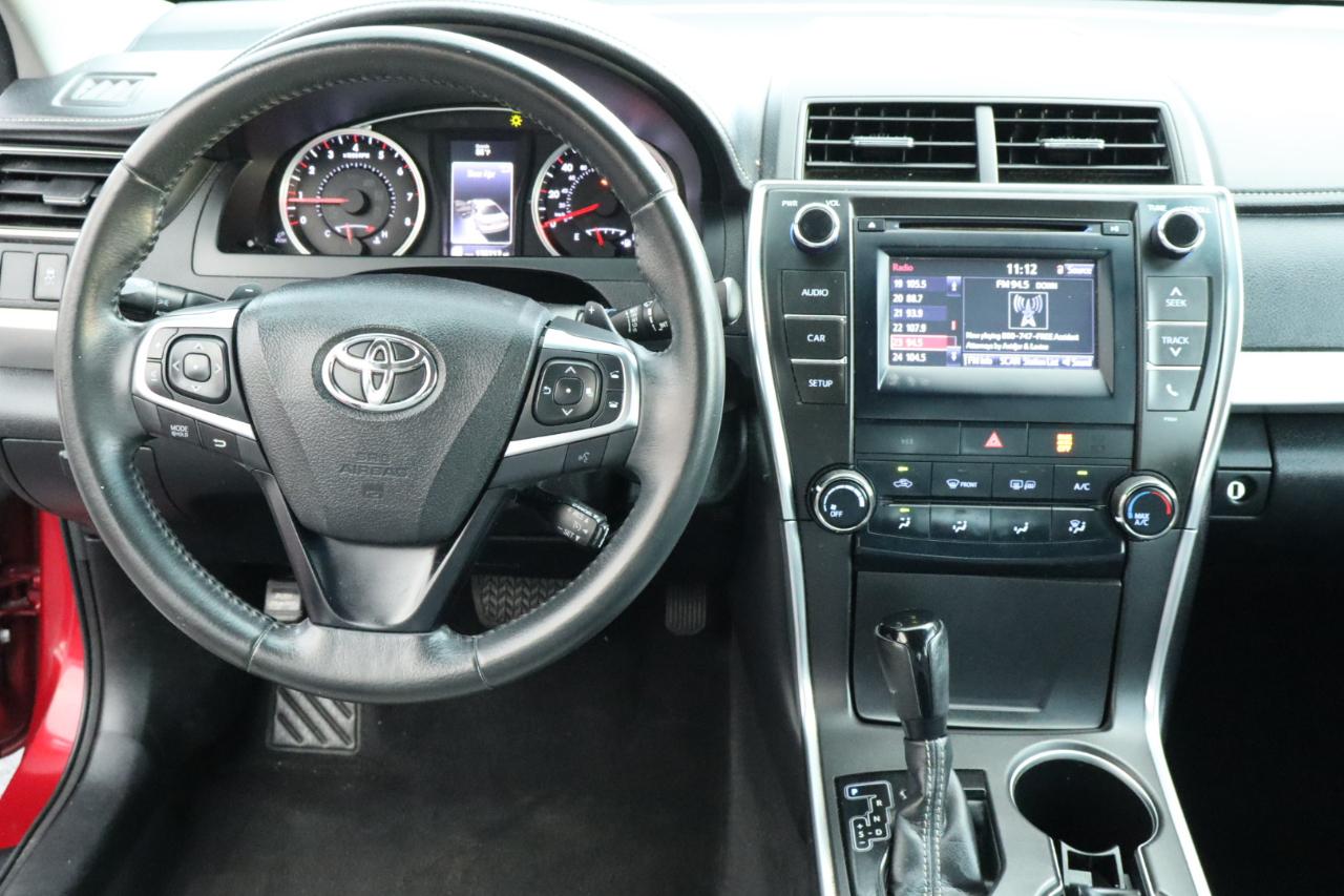 Toyota Camry 4dr Sdn I4 Auto SE w/Special Edition Pkg (Natl) 2016