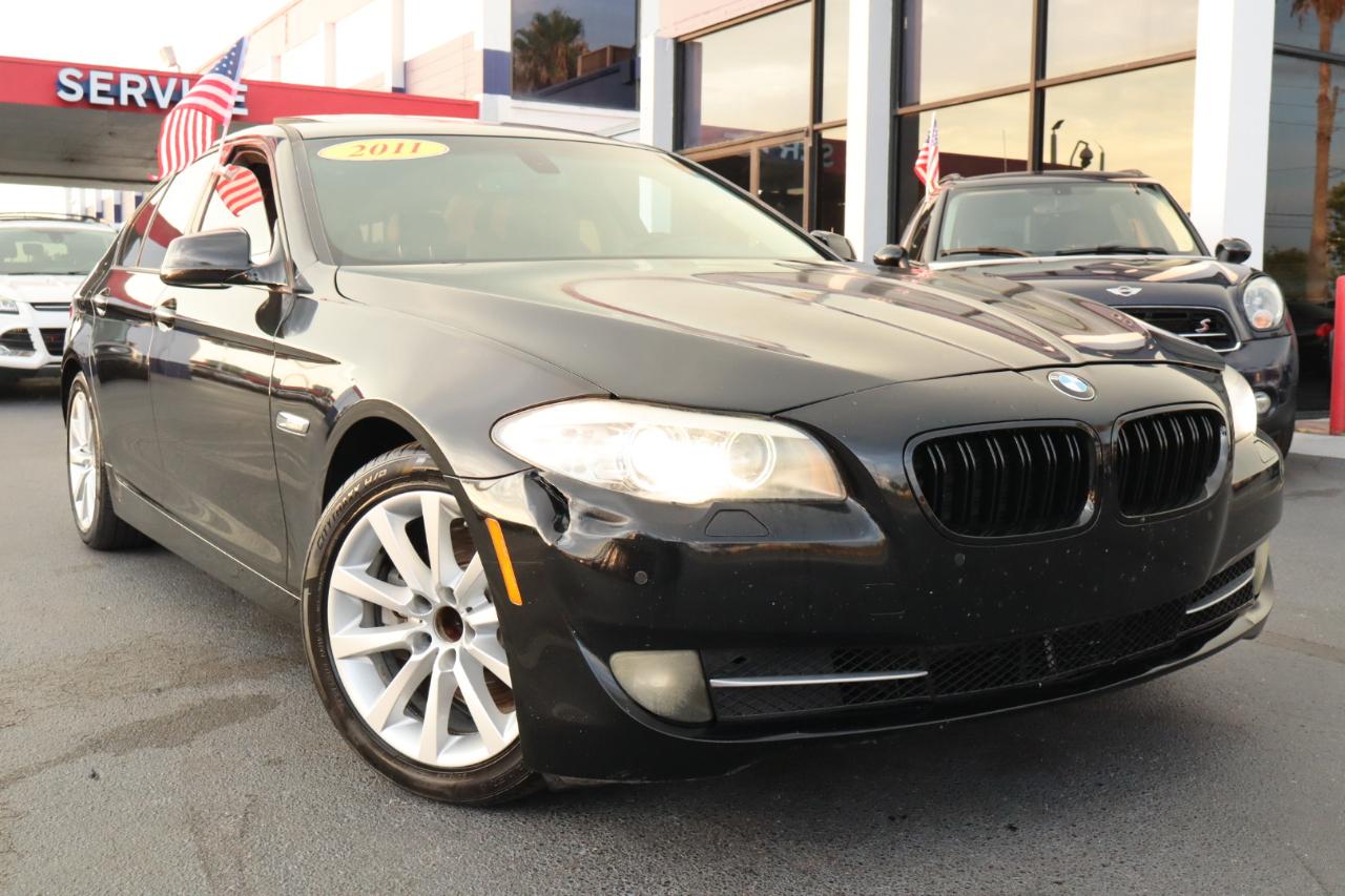 BMW 5 Series 4dr Sdn 528i RWD 2011