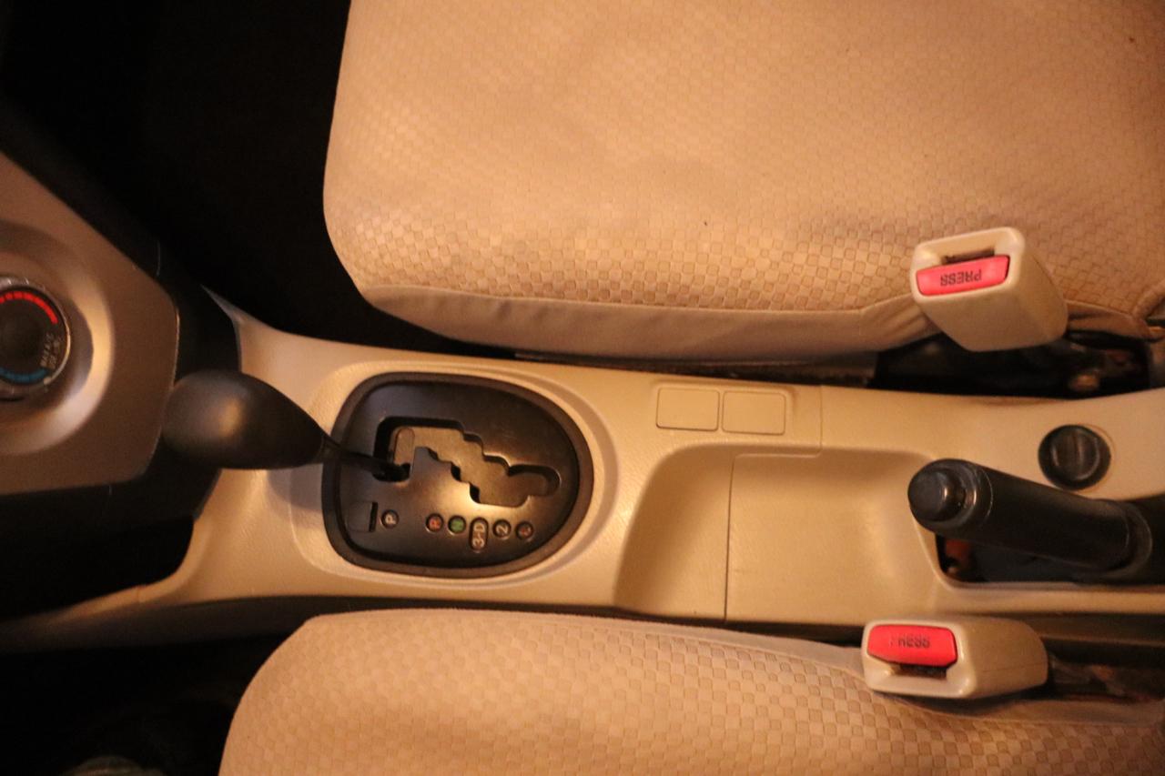 Toyota Yaris 4dr Sdn Auto Base (Natl) 2007