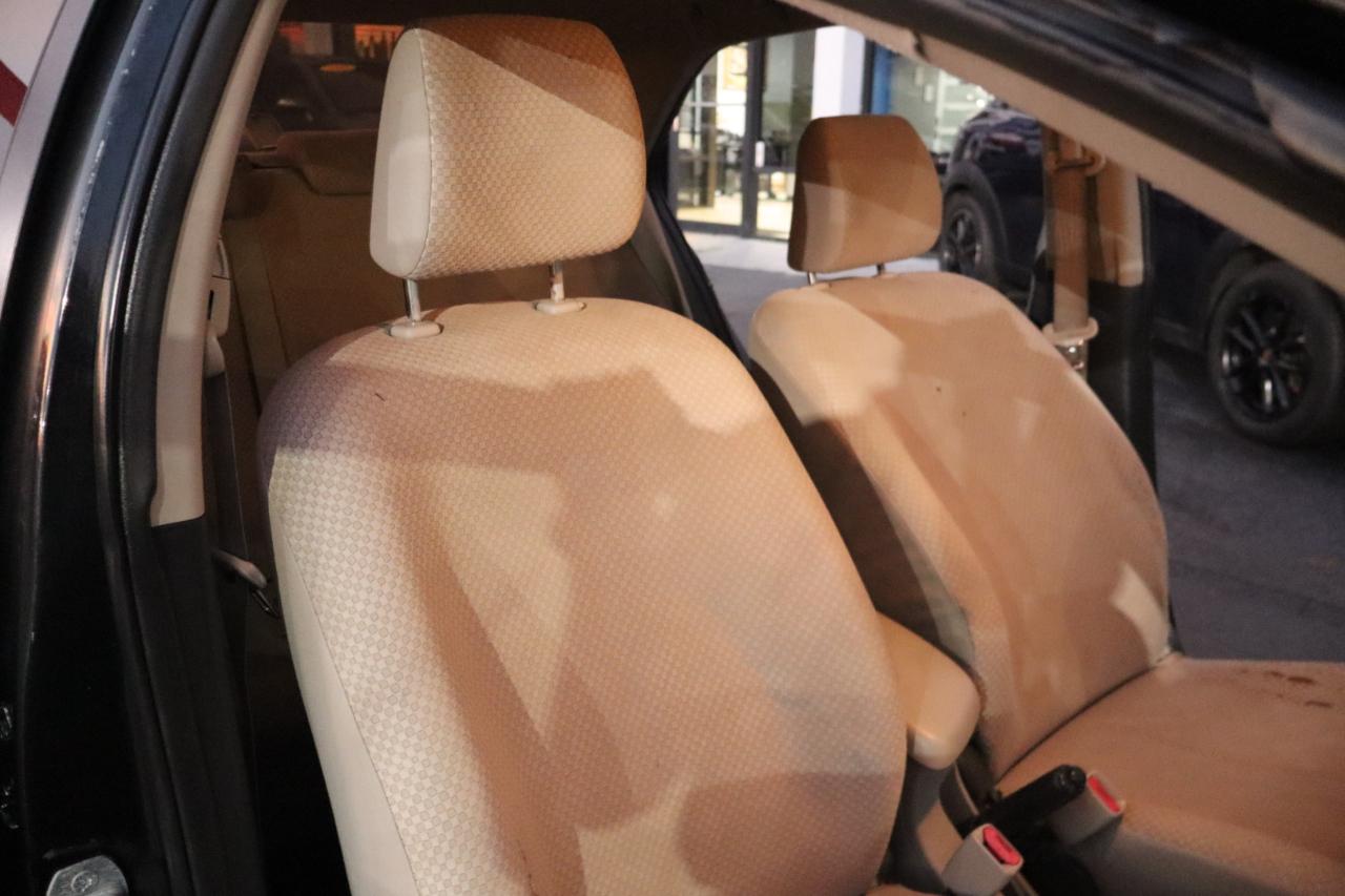 Toyota Yaris 4dr Sdn Auto Base (Natl) 2007