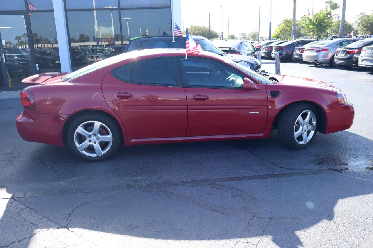 Pontiac Grand Prix 4dr Sdn GXP 2008
