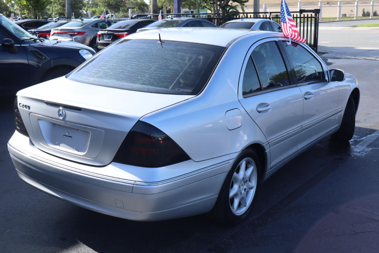 Mercedes-Benz C-Class  2001