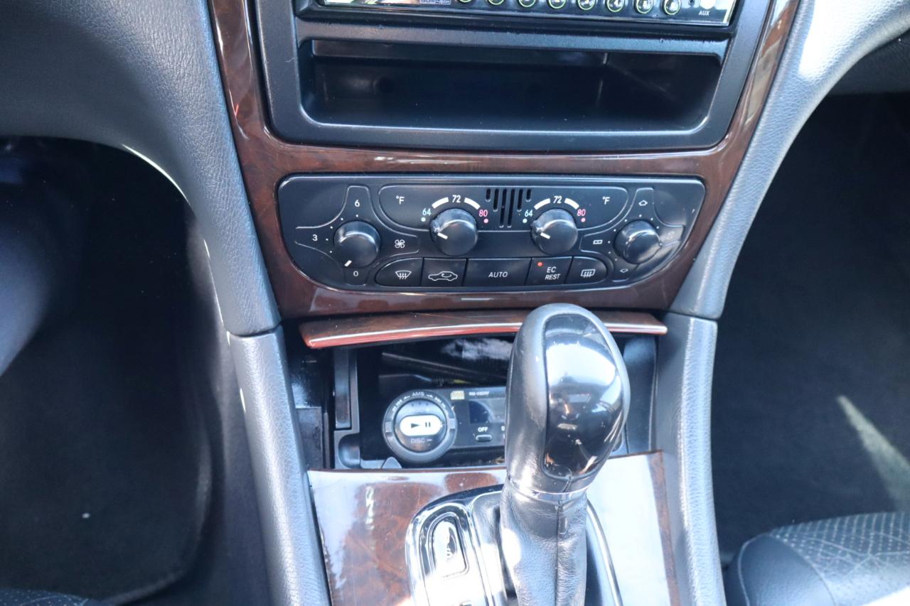 Mercedes-Benz C-Class  2001