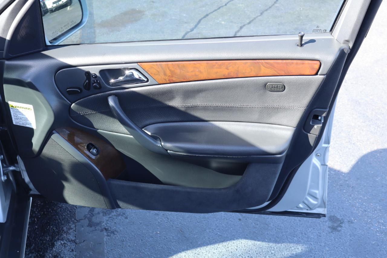 Mercedes-Benz C-Class  2001