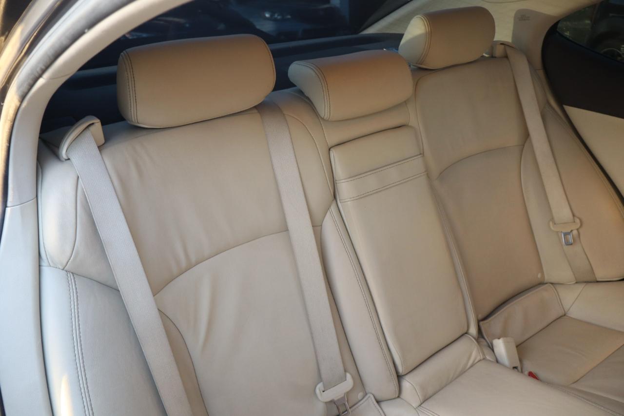 Lexus IS 250 4dr Sport Sdn RWD 2012