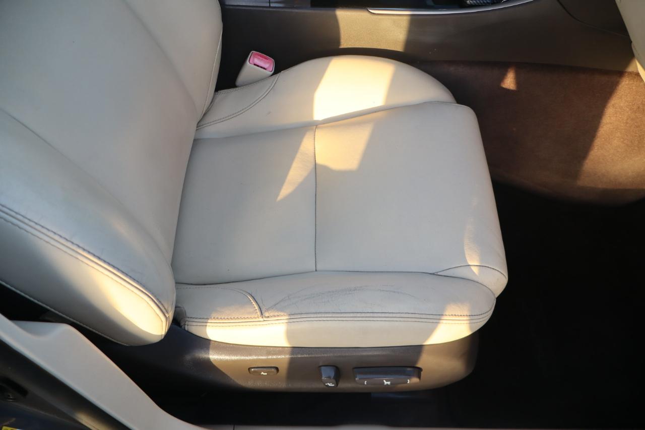 Lexus IS 250 4dr Sport Sdn RWD 2012
