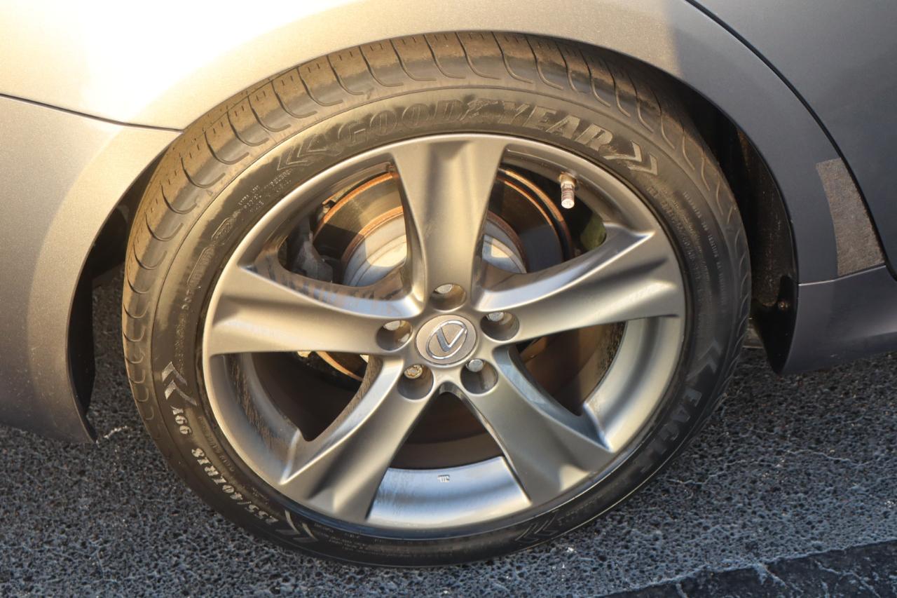 Lexus IS 250 4dr Sport Sdn RWD 2012