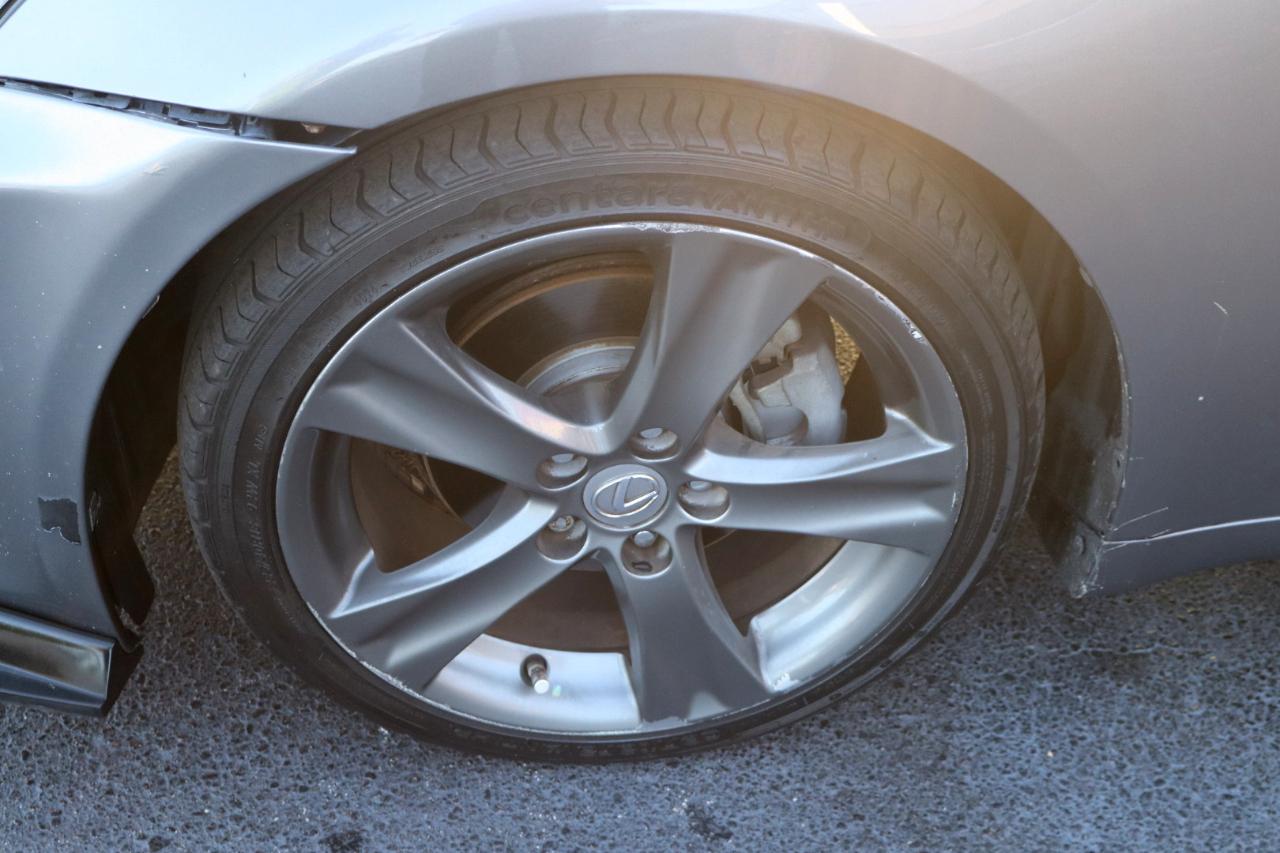 Lexus IS 250 4dr Sport Sdn RWD 2012