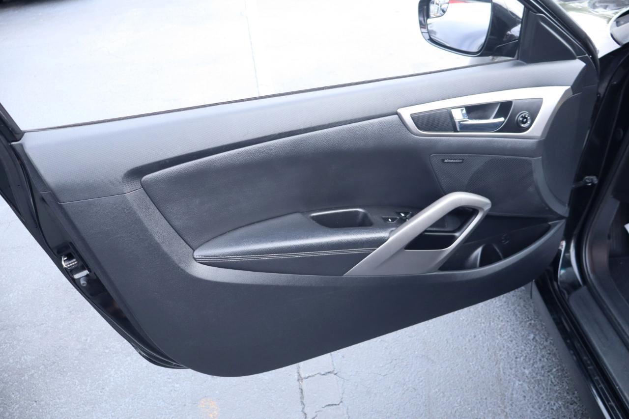 Hyundai Veloster 3dr Cpe Auto 2016