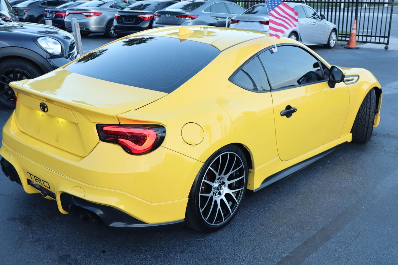 Scion FR-S 2dr Cpe Man Release Series 1.0 (Natl) 2015