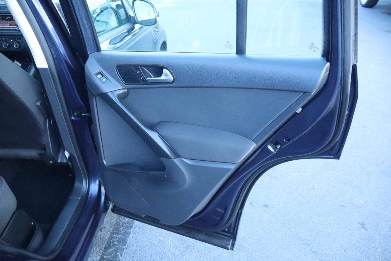 Volkswagen Tiguan 2WD 4dr Auto S 2015