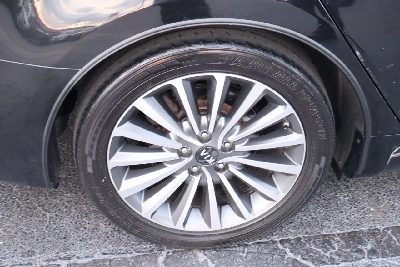 Kia Cadenza Premium Sedan 2017