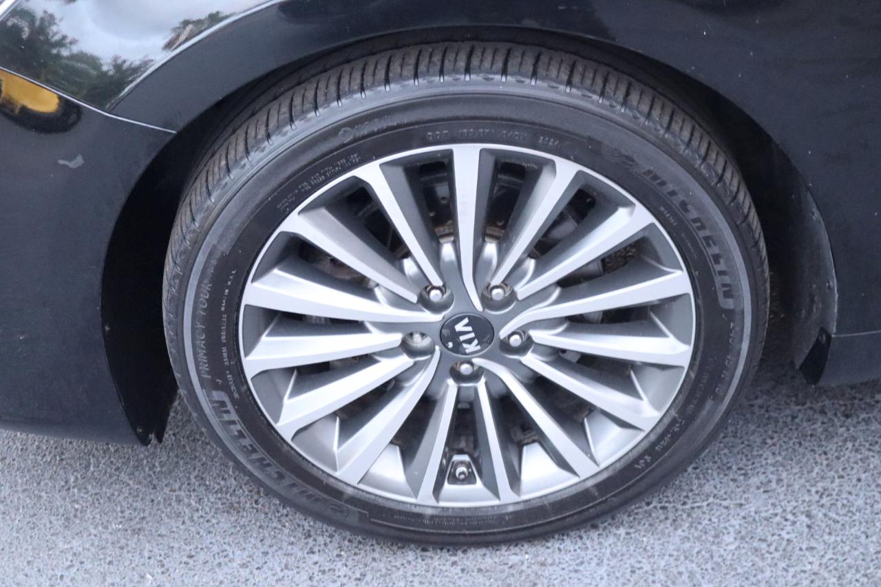 Kia Cadenza Premium Sedan 2017