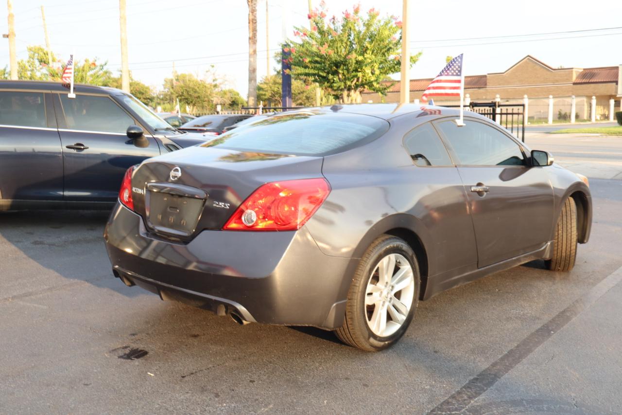 Nissan Altima 2dr Cpe I4 CVT 2.5 S 2012