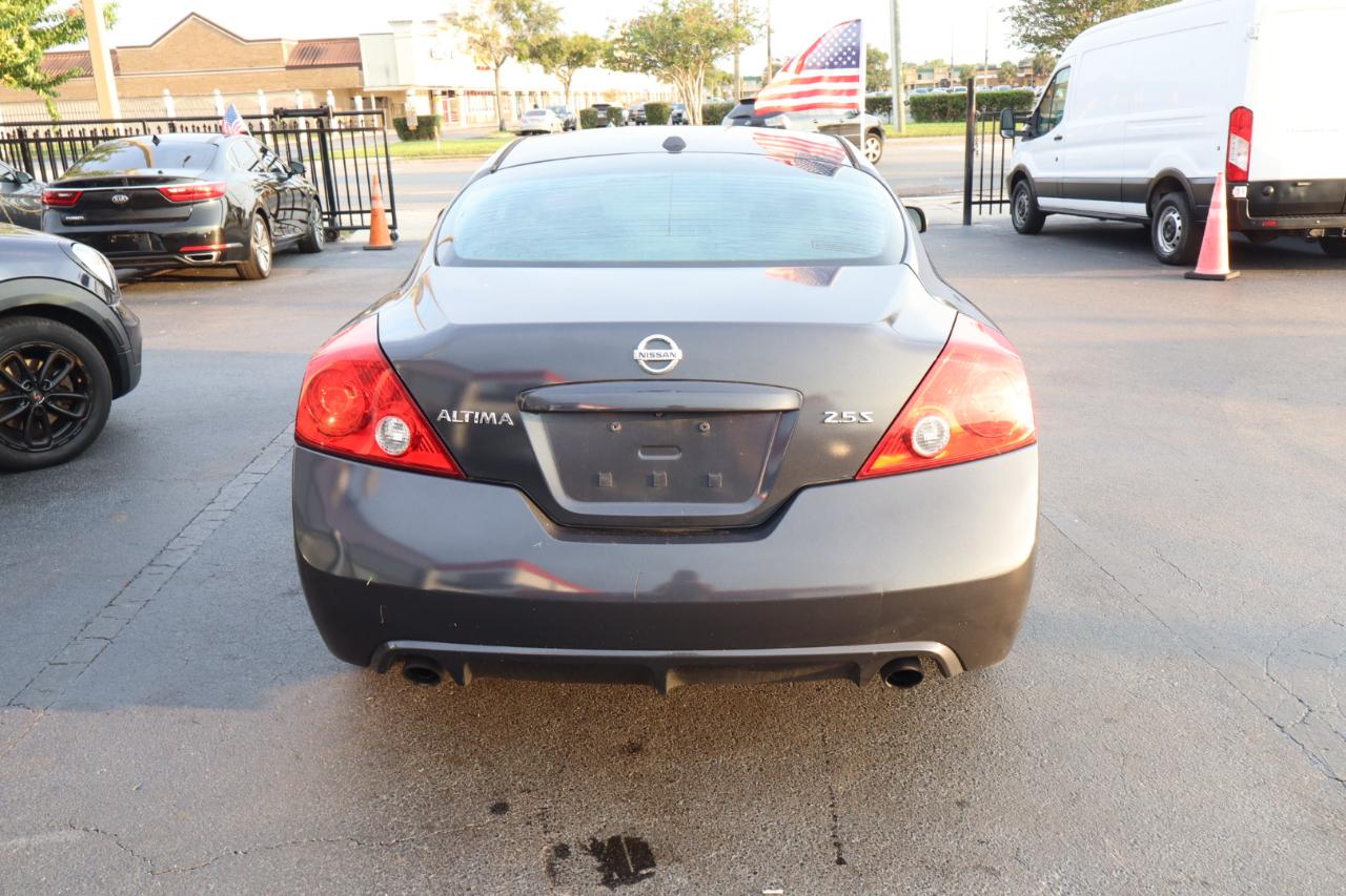 Nissan Altima 2dr Cpe I4 CVT 2.5 S 2012