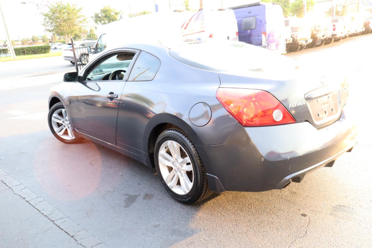 Nissan Altima 2dr Cpe I4 CVT 2.5 S 2012
