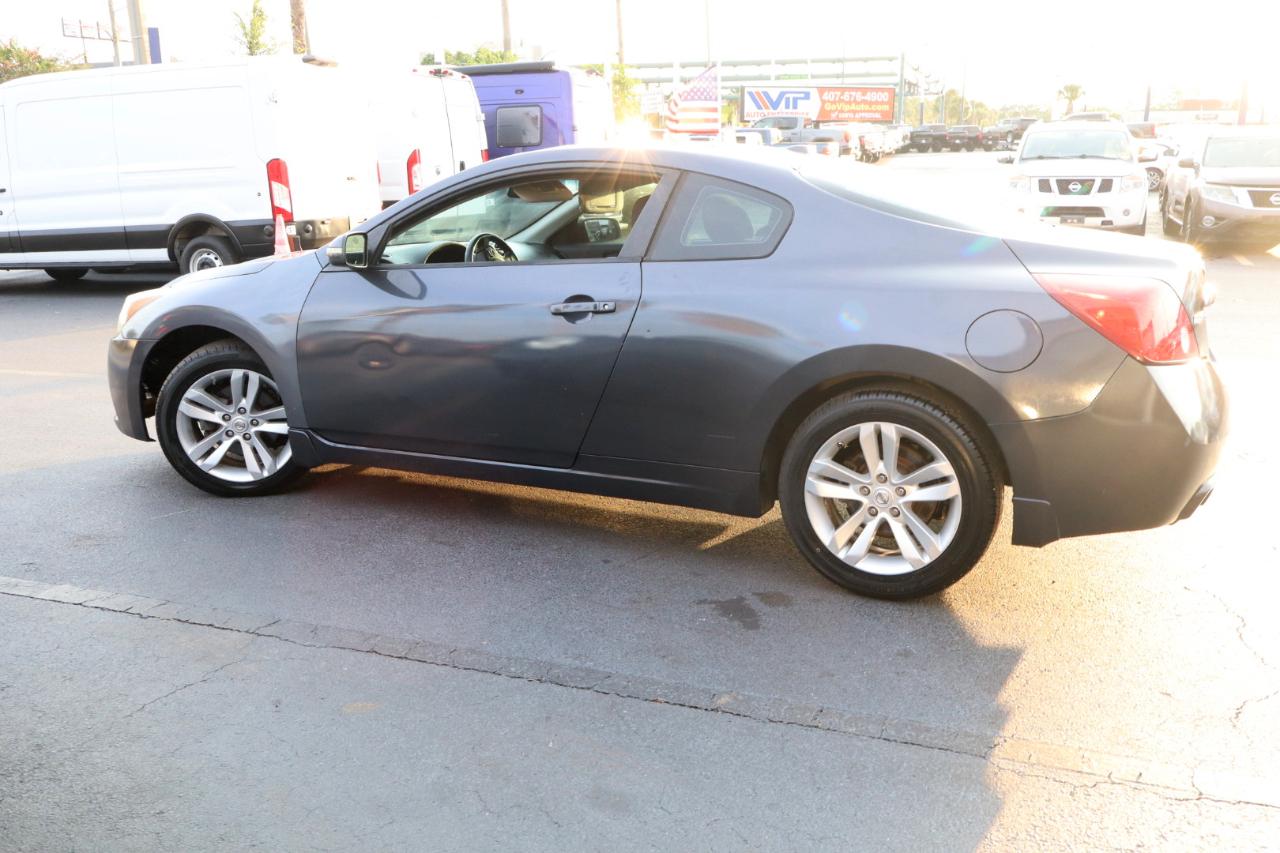 Nissan Altima 2dr Cpe I4 CVT 2.5 S 2012
