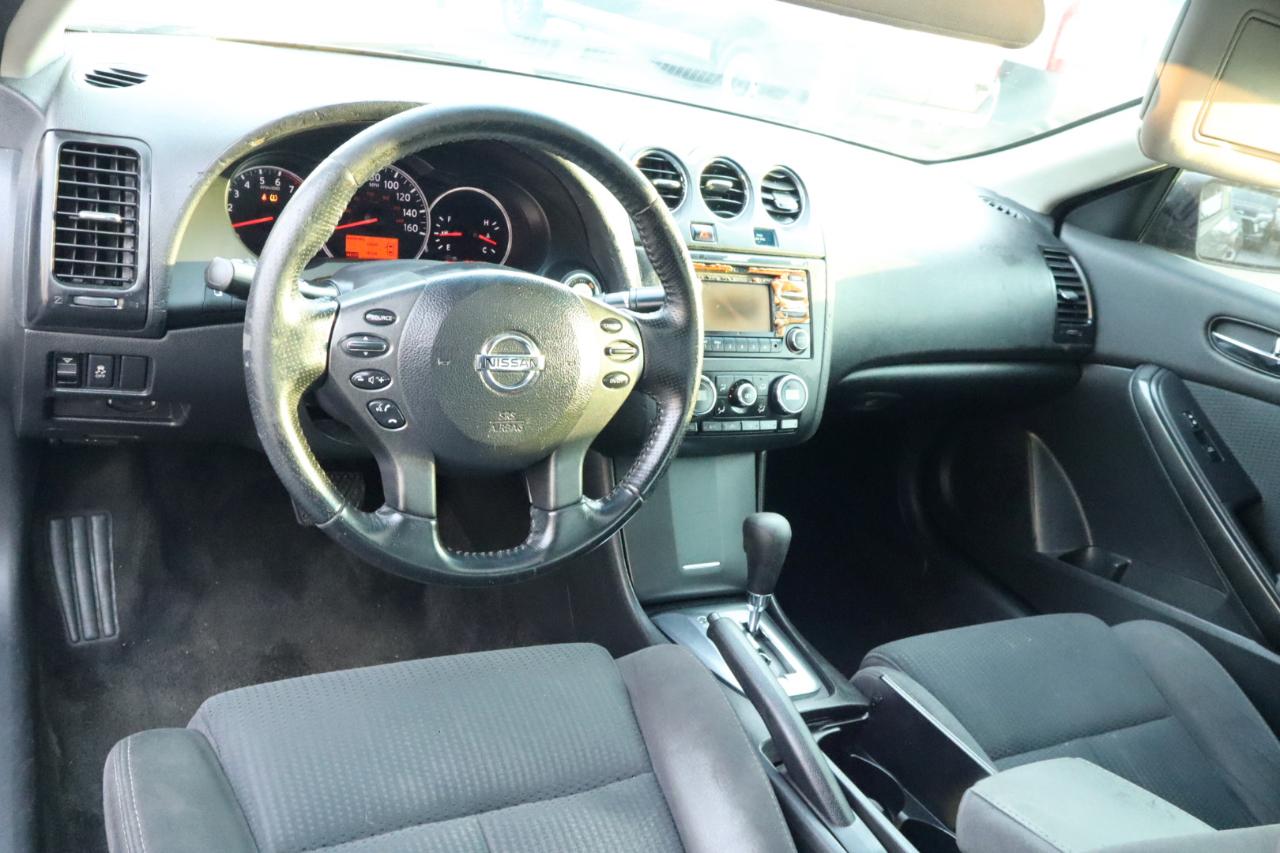 Nissan Altima 2dr Cpe I4 CVT 2.5 S 2012