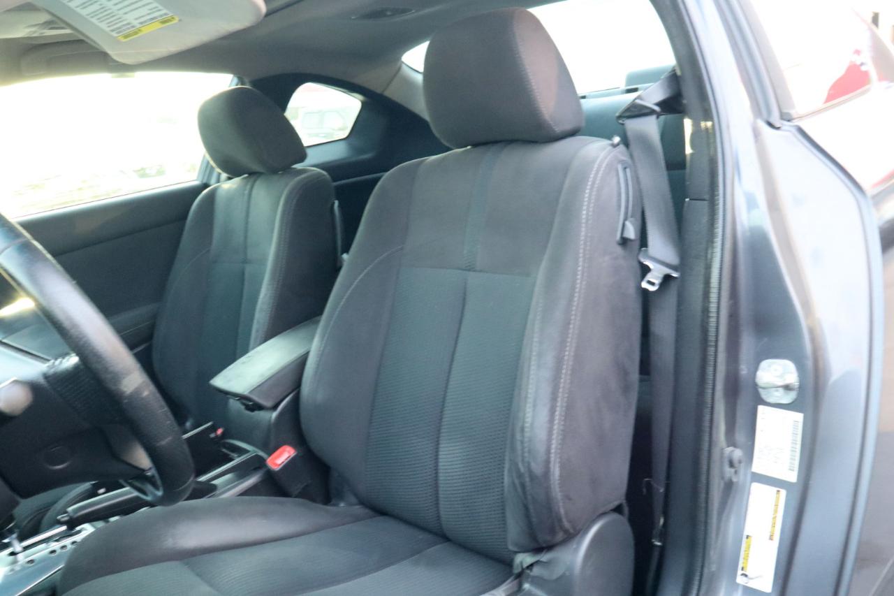 Nissan Altima 2dr Cpe I4 CVT 2.5 S 2012
