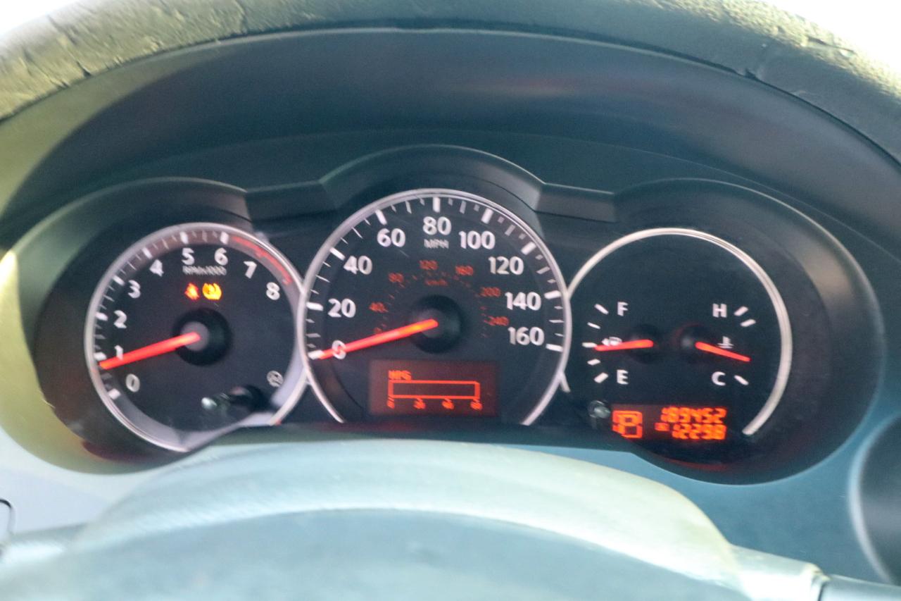 Nissan Altima 2dr Cpe I4 CVT 2.5 S 2012