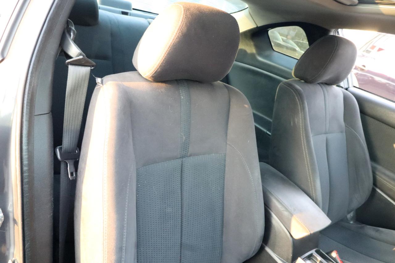 Nissan Altima 2dr Cpe I4 CVT 2.5 S 2012