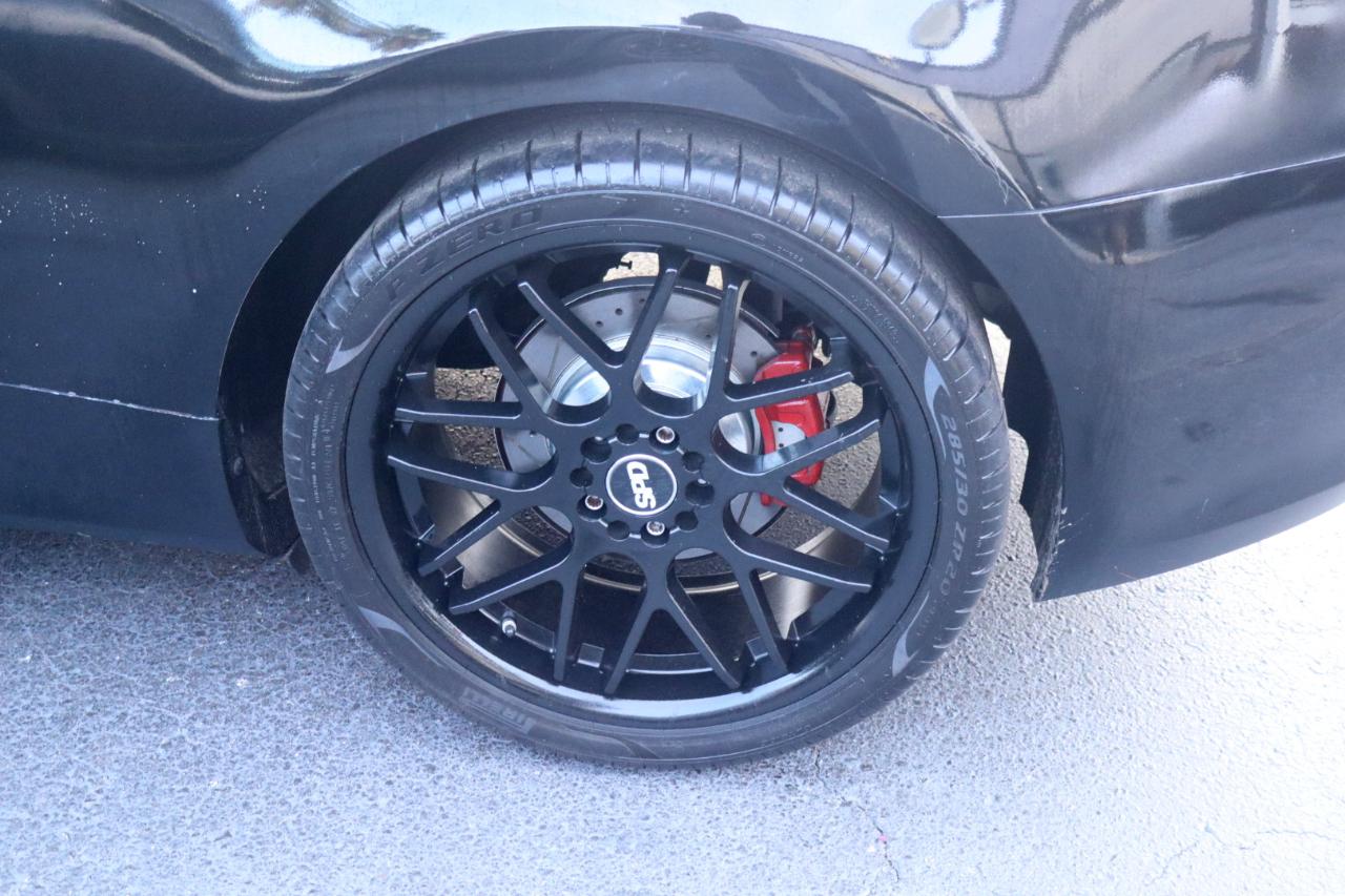 Hyundai Genesis Coupe 2dr I4 2.0T Auto 2012