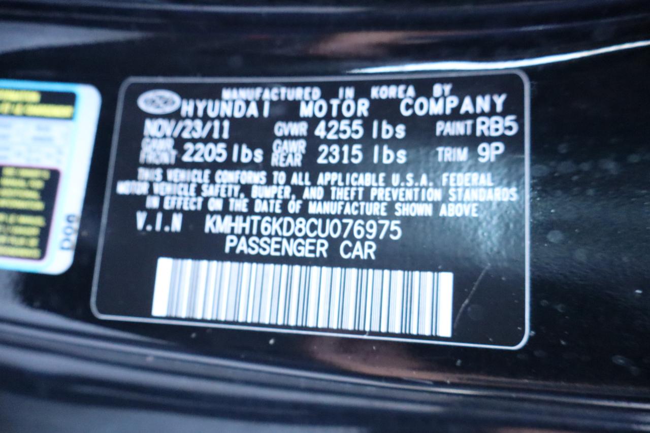 Hyundai Genesis Coupe 2dr I4 2.0T Auto 2012