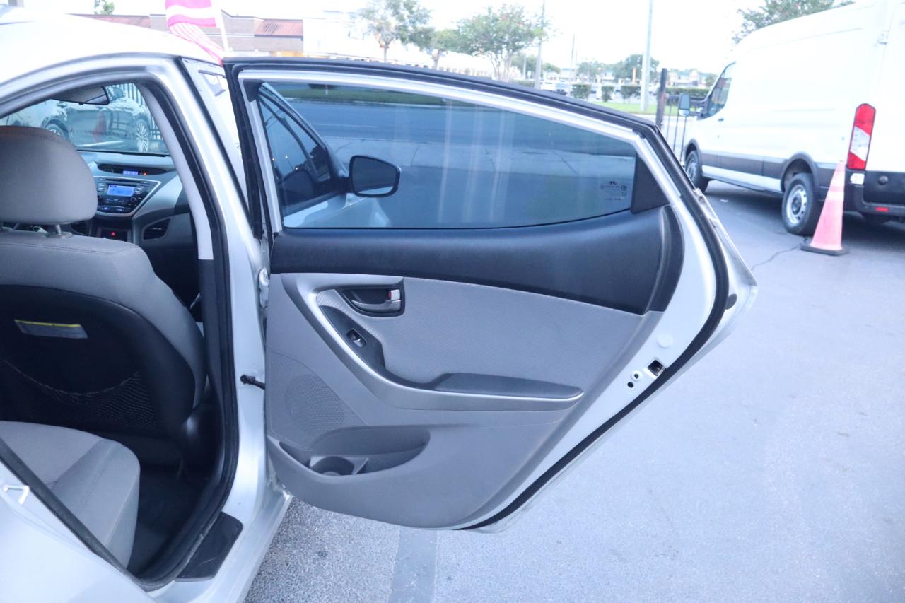 Hyundai Elantra 4dr Sdn Auto GLS (Ulsan Plant) 2013