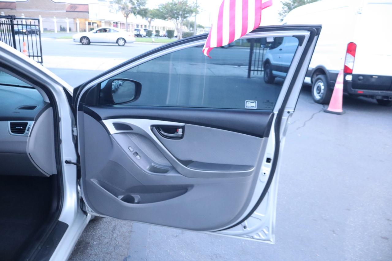 Hyundai Elantra 4dr Sdn Auto GLS (Ulsan Plant) 2013