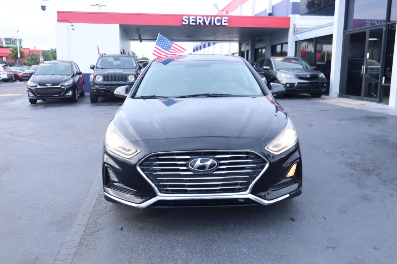 Hyundai Sonata SE 2.4L 2018