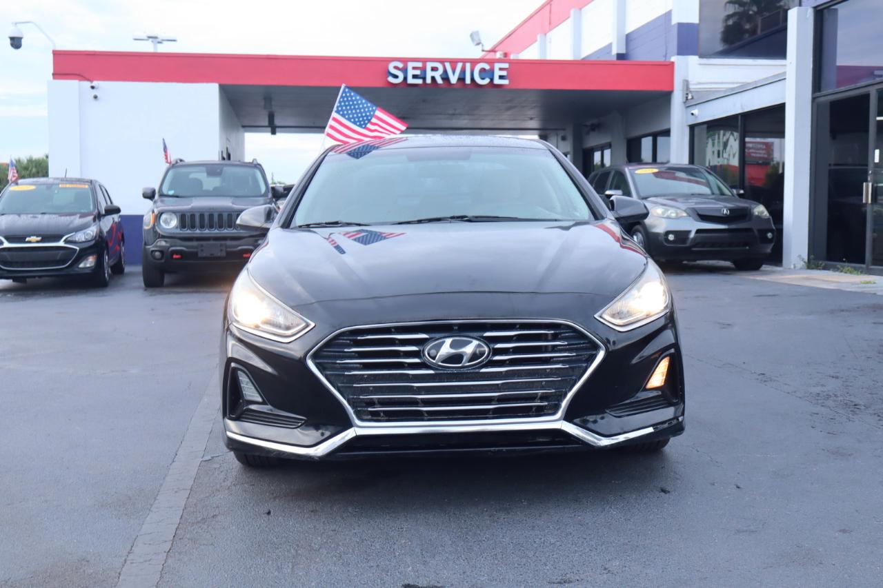 Hyundai Sonata SE 2.4L 2018