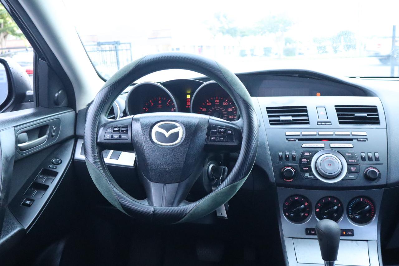 Mazda MAZDA3 4dr Sdn Auto i Touring 2011