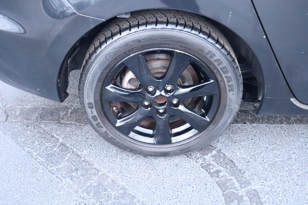 Mazda MAZDA3 4dr Sdn Auto i Touring 2011