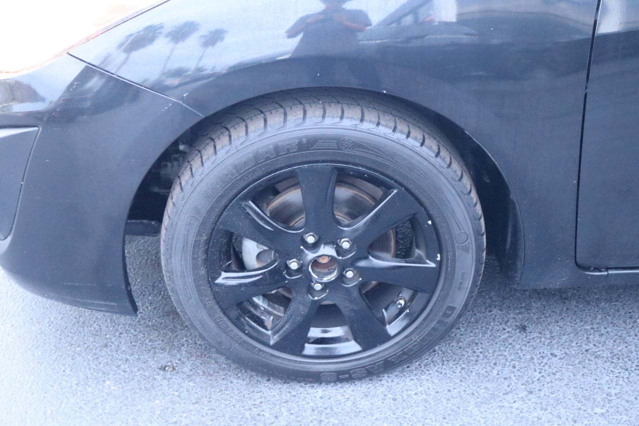 Mazda MAZDA3 4dr Sdn Auto i Touring 2011
