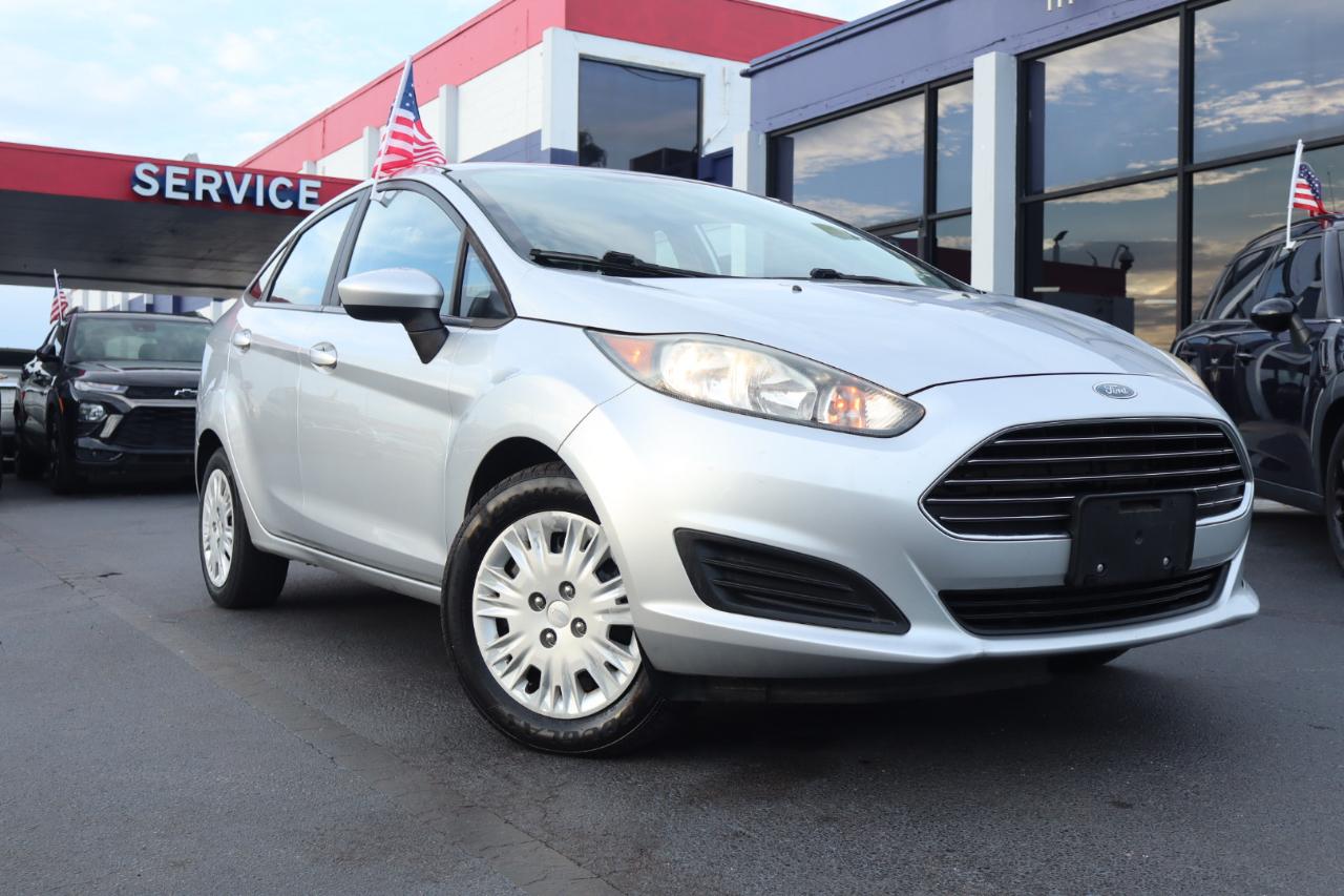 Ford Fiesta 4dr Sdn S 2016