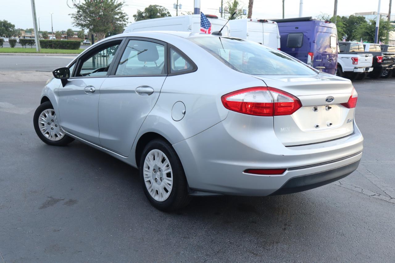 Ford Fiesta 4dr Sdn S 2016